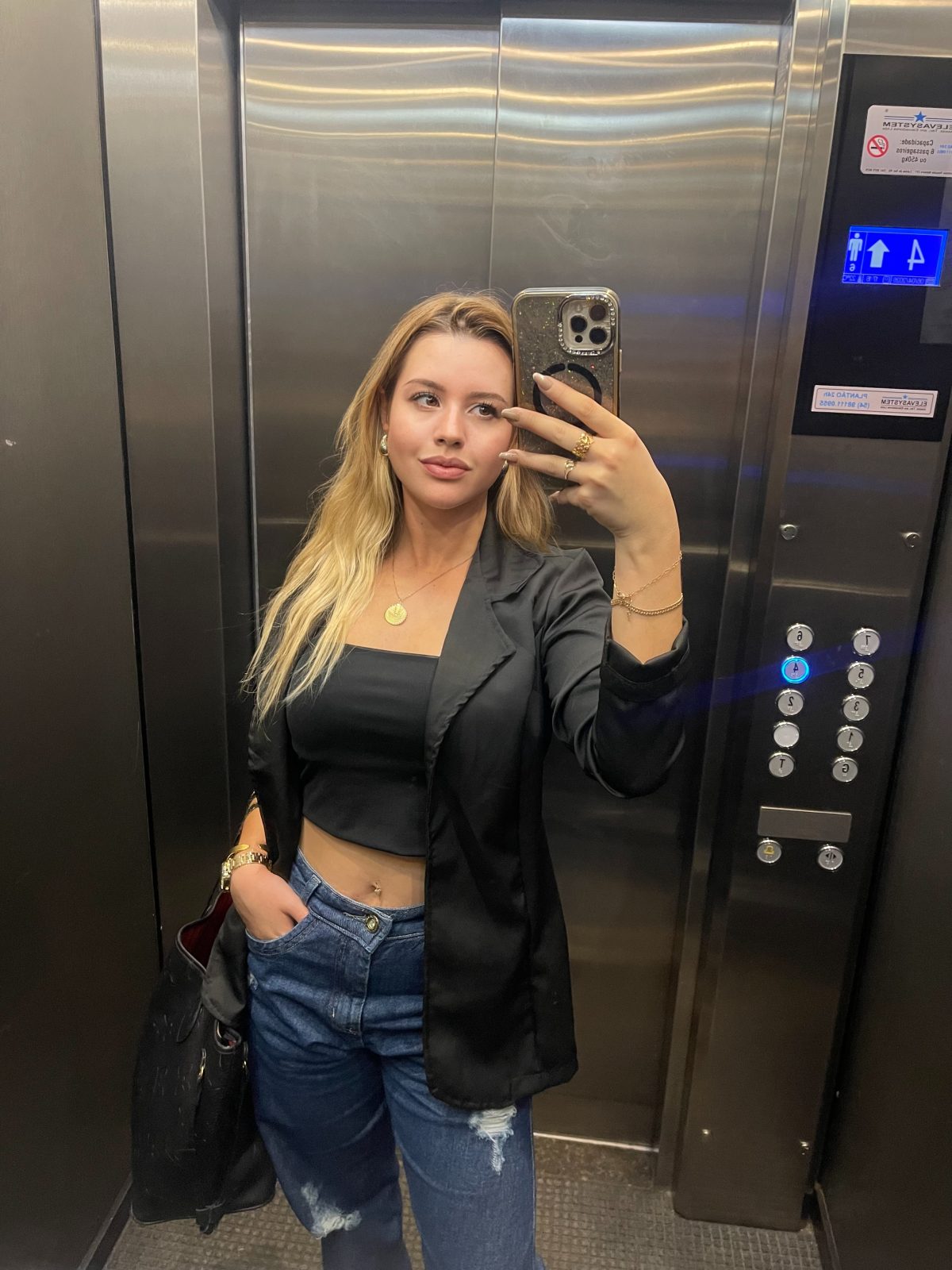 Caira Andressa Fagundes de Oliveira